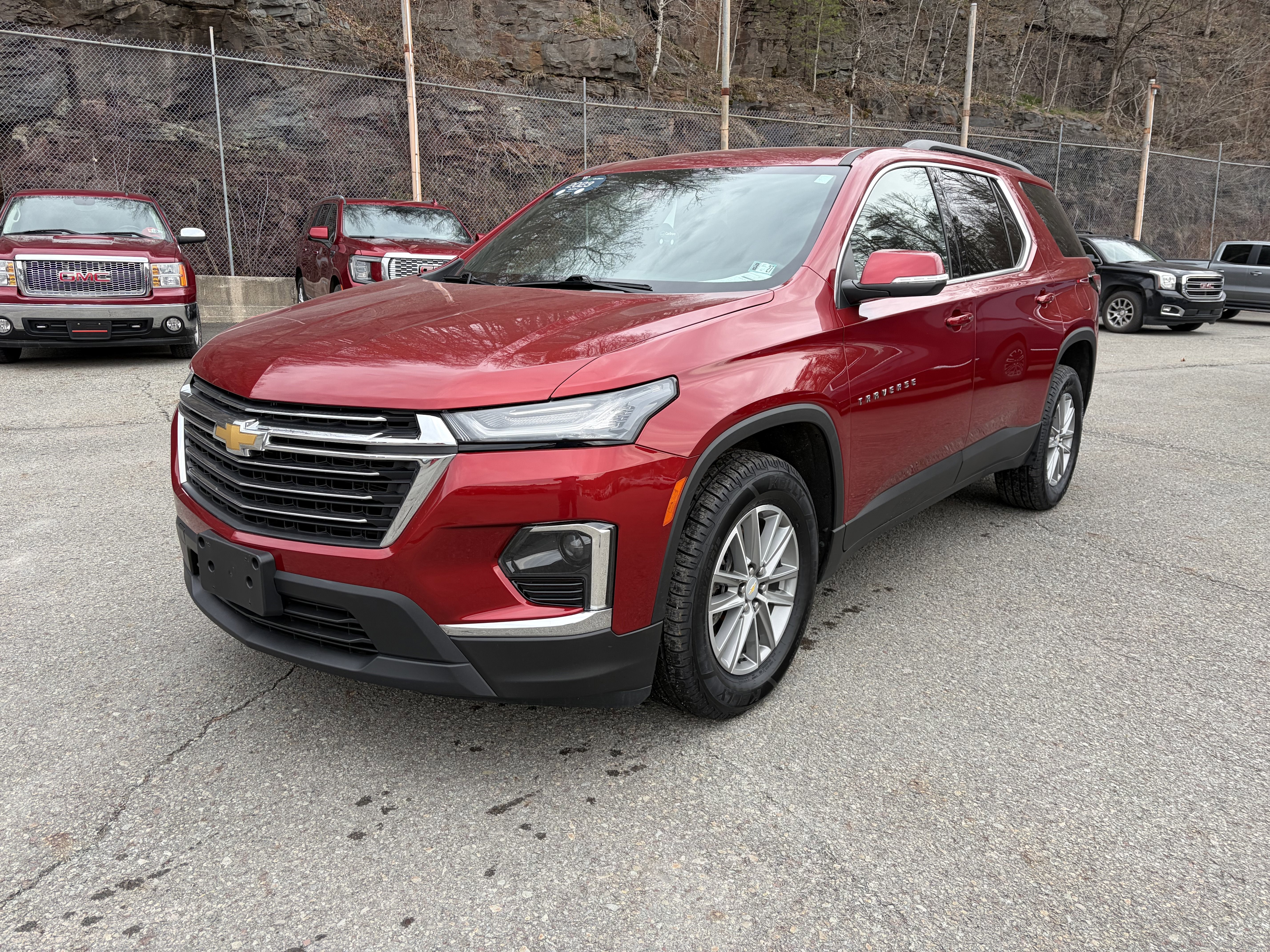 2023 Chevrolet Traverse LT Cloth in Radiant Red Tintcoat — front three-quarter view